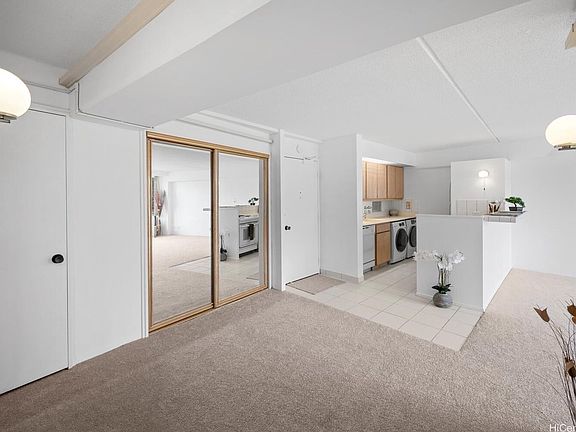 3rd image of 2333 Kapiolani Blvd APT 3307