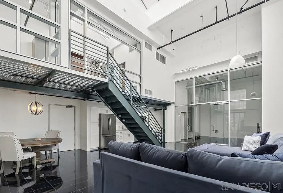 1st image of 420 S San Pedro St APT 102