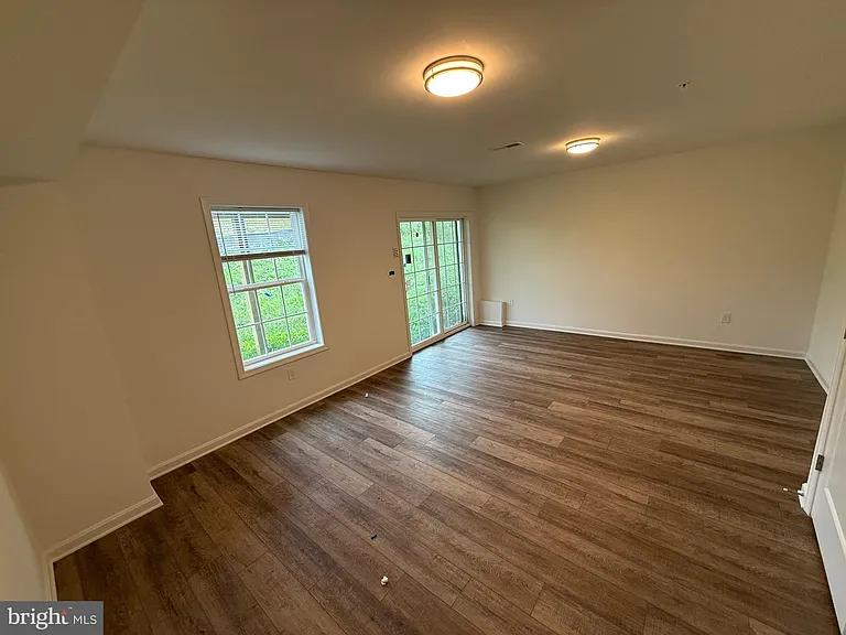 326 Avon Dr — Photo 7