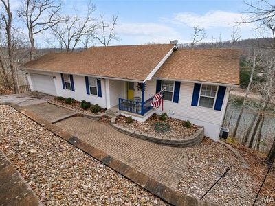 1355 S Lake Sherwood Dr, Lake Sherwood, MO, 63357
