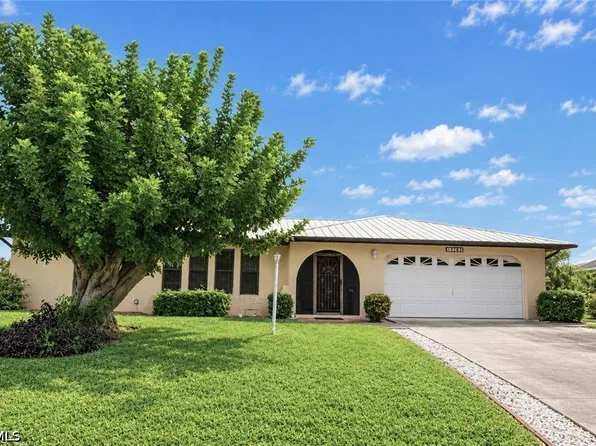 4507 SE 9th Pl, Cape Coral, FL 33904
