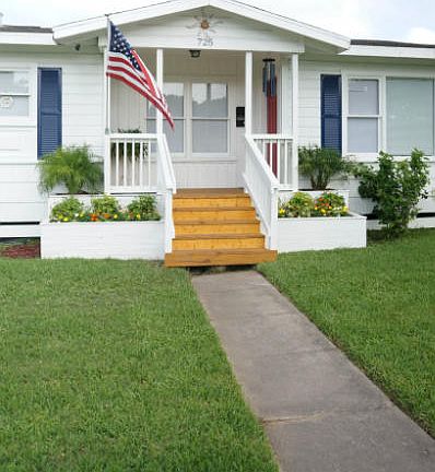 2nd image of 725 Pennington Dr