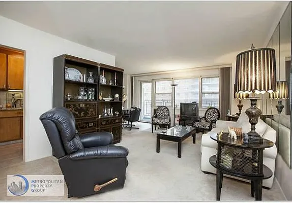 Sold by Metropolitan Property Group | media 19