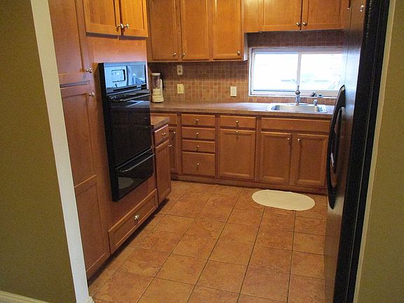 2nd image of 2603 Tremont Street # Fl 1ST