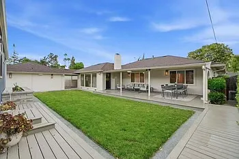 1500 Brookdale Dr — Photo 4