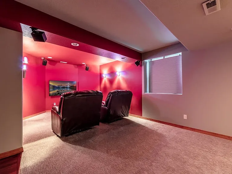 Building's Lounge