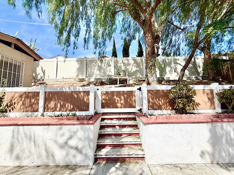25188 Via Las Lomas — Photo 42