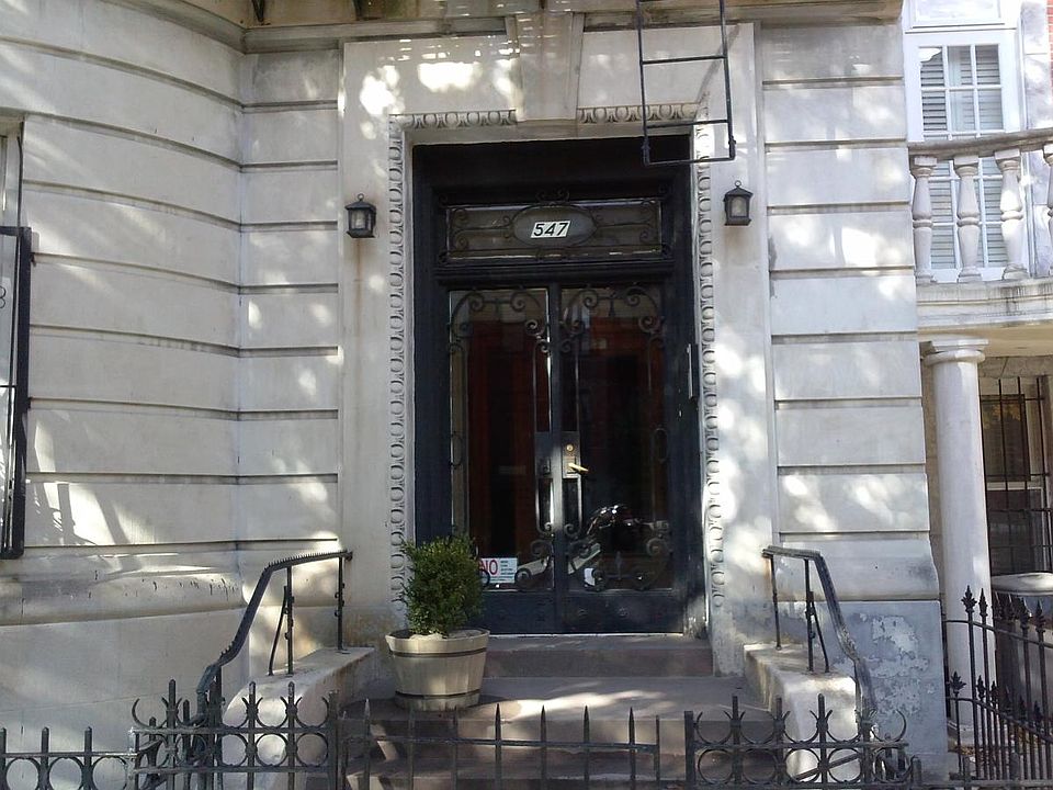 1st image of 545 Hancock St APT 4