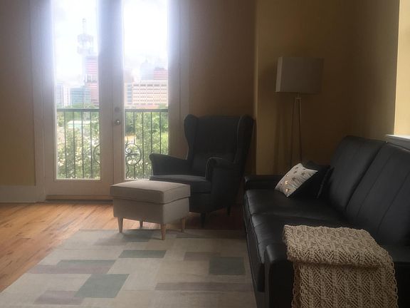3rd image of 1026 Saint Agnes St #303