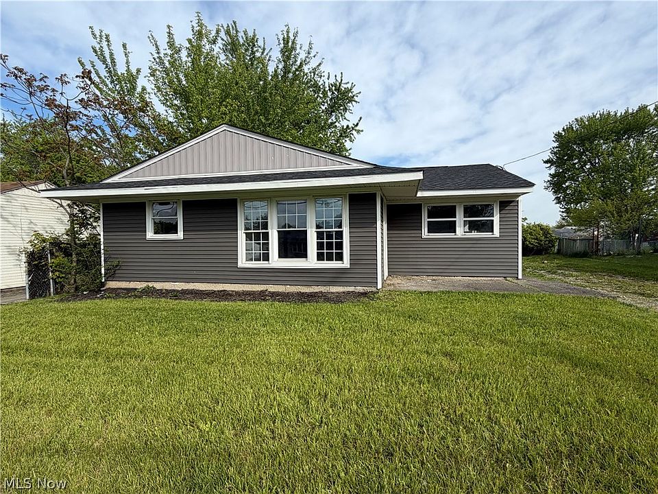1st image of 58 Rutledge Dr