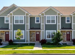 7212 Kentwell Ln, Lincoln, NE 68516