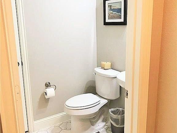 5th image of 3009 Gaylord Dr