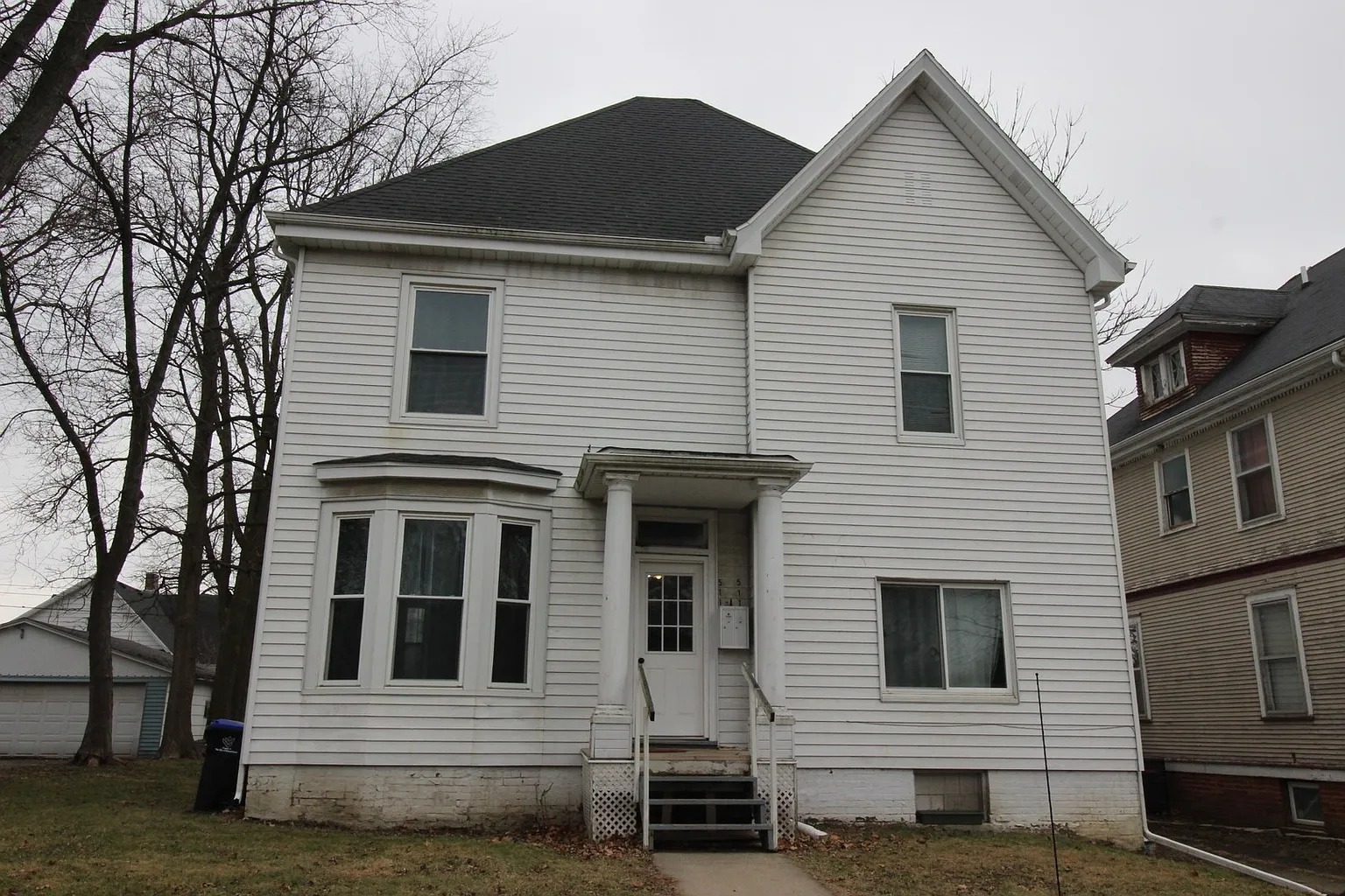 511 E Mulberry St photo 1
