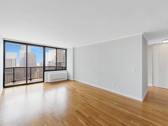 3rd image of 235 W 48th St APT 34H
