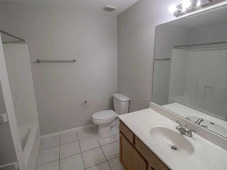 1602 High Quest Cir — Photo 12