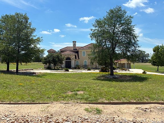 3rd image of 113 Abrego Mount