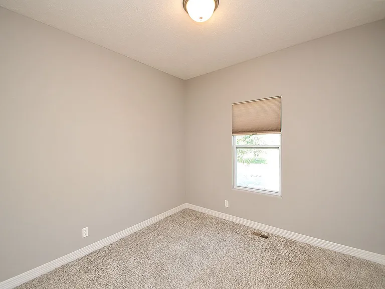 19527 Shadow Ridge Dr — Photo 31