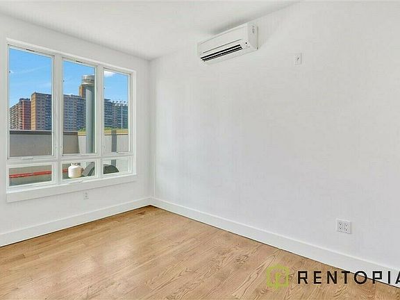 5th image of 85 Montrose Ave #2E