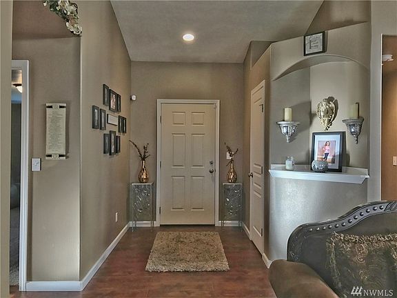 2nd image of 1331 E Crossroads Dr