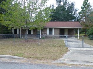 678 Melanie St, Jesup, GA 31545
