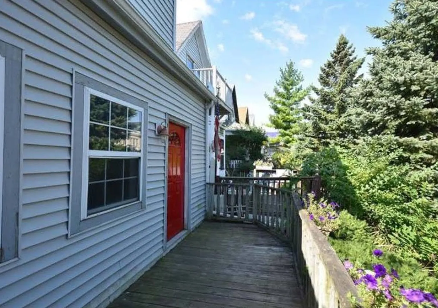 1537 E. North Ave.....Single Family House! — Photo 2