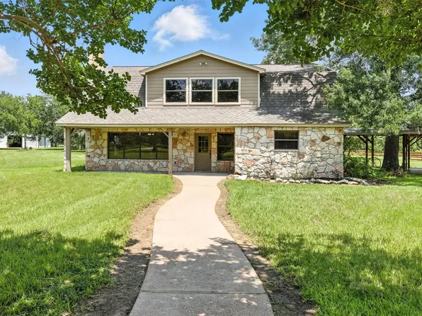 1680 Bowler Rd, Waller, TX 77484