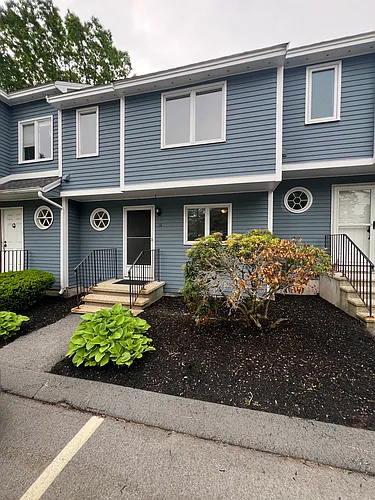 16 Merrimack Dr #16 Photo 1