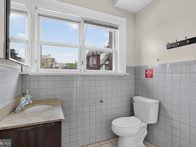 4011 Pine St — Photo 25