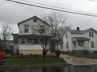 21 N State St, Aurora, IL 60505