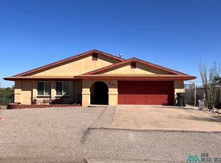 209 Lakeshore Dr, Elephant Butte, NM 87935