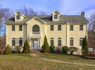 419 Lancaster Ave, Lunenburg, MA 01462