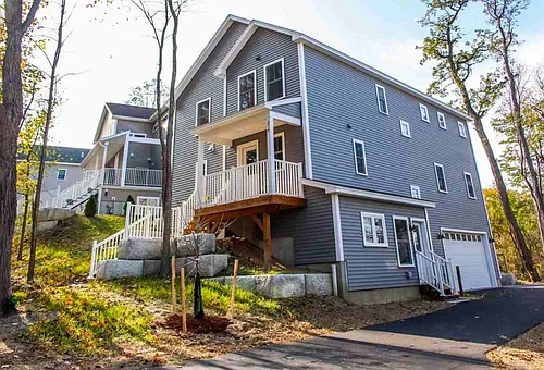 Luxury rental apartments close to UVM Medical Center and college campuses Photo 1