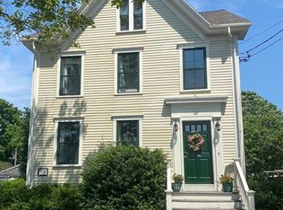 39 Fort St, Fairhaven, MA 02719