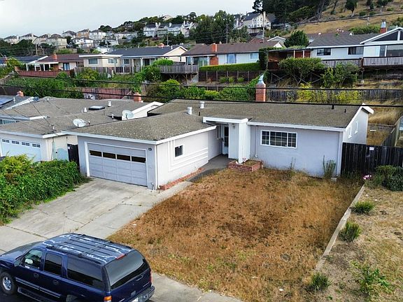 4th image of 744 Cottonwood Ave