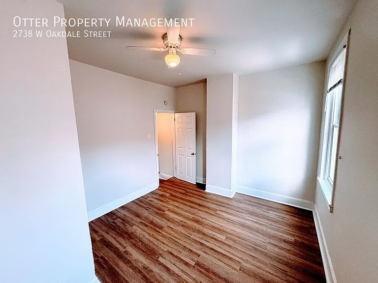 2738 W Oakdale St — Photo 14
