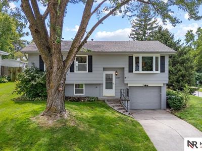 8847 Spaulding Cir, Omaha, NE, 68134