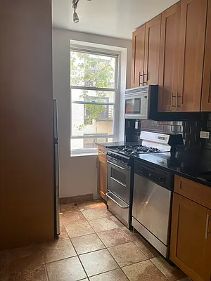 Rented by Waverly Realty Associates | media 17