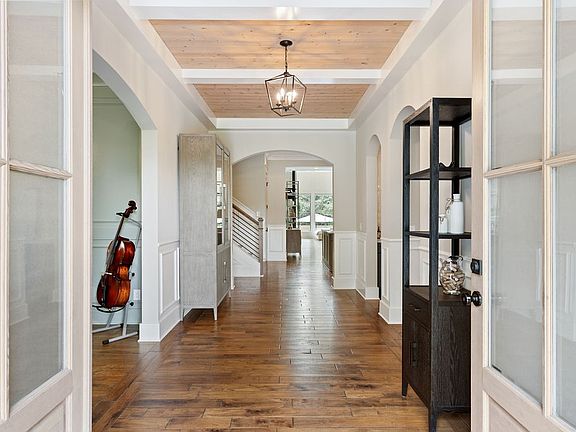 5th image of 7019 Wilson Pike Cir