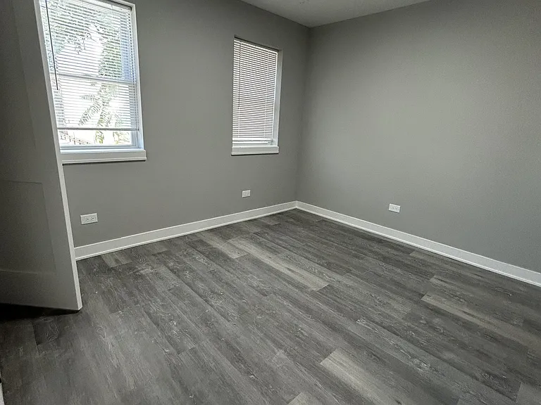 1647 N Fairfield Ave — Photo 23