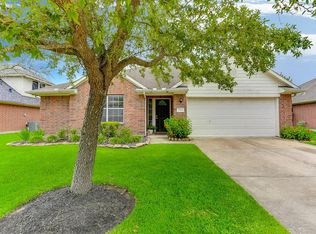 5413 Caprock Dr, Pearland, TX 77584