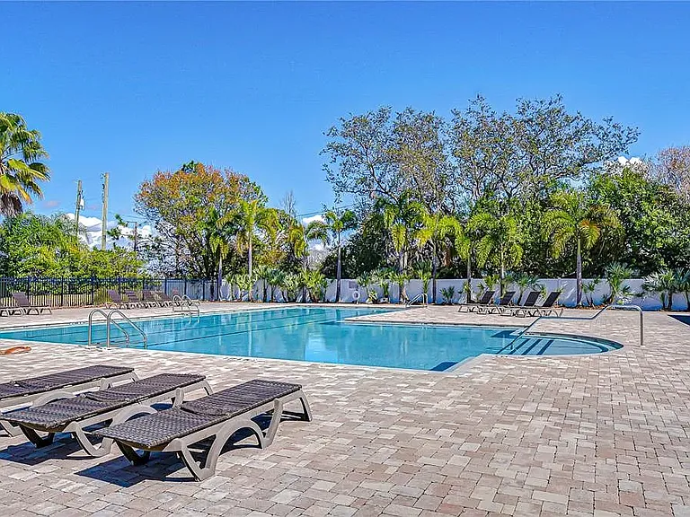 14326 Fissore Blvd — Photo 40