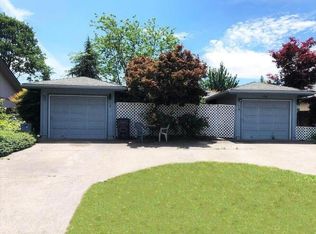 917 N Rose St, Phoenix, OR 97535