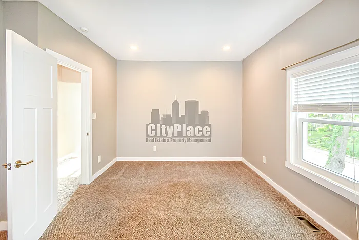 1548 Lexington Ave — Photo 21