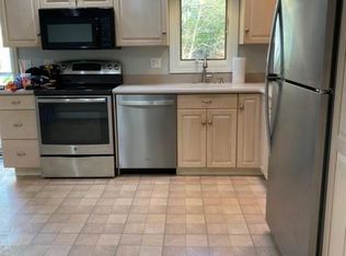 710 Booth Hill Rd, Trumbull, CT 06611