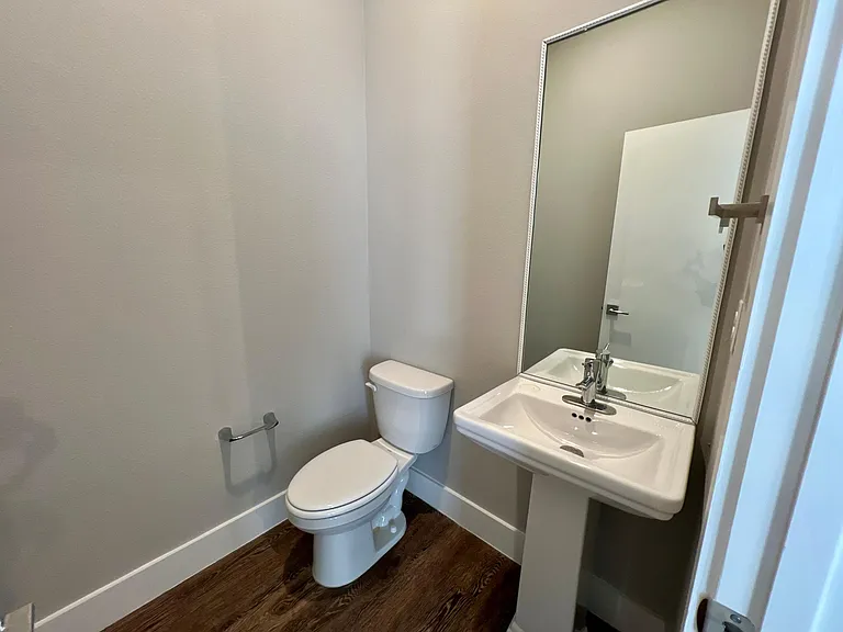 714 N Plano Rd — Photo 19