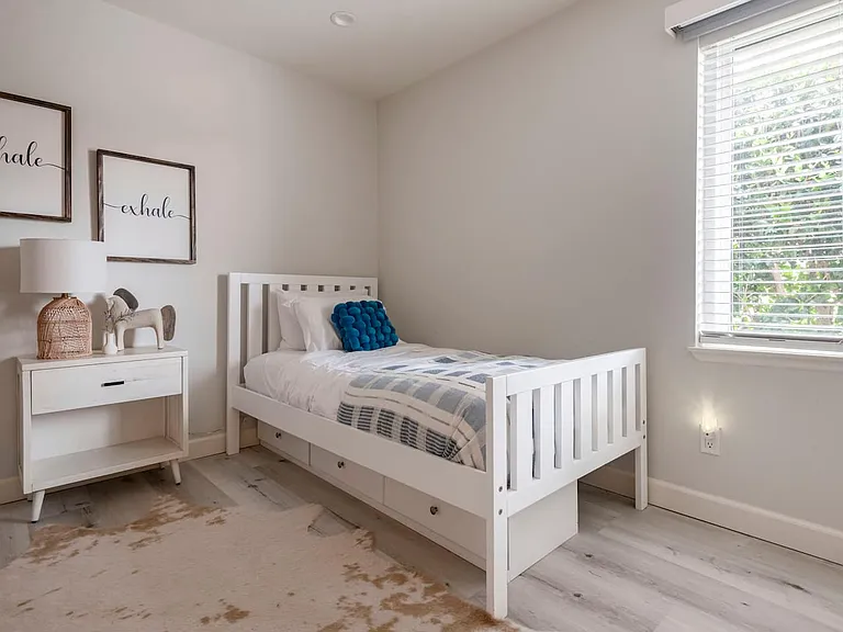 295 Sea Forest Ct — Photo 18