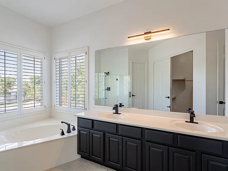 2956 S Birch Ct — Photo 52