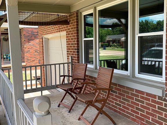 3rd image of 2225 Churchill Pl