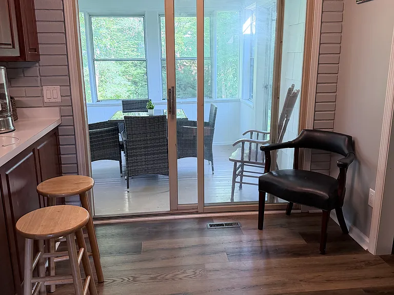 107 Sherwood Dr — Photo 7