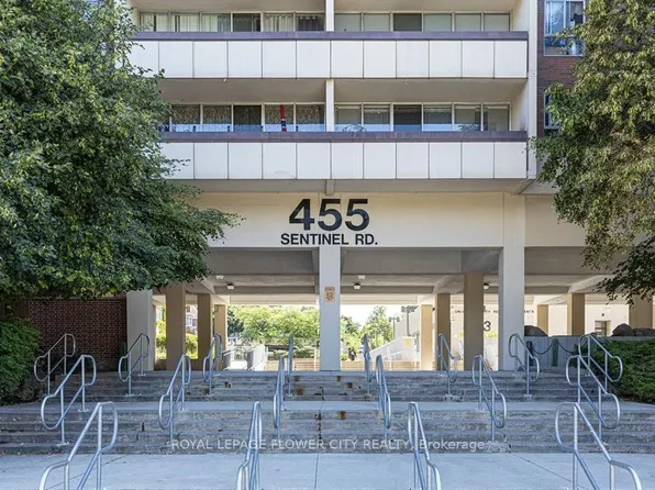 455 Sentinel Rd #413, Toronto, ON M3J 1V5